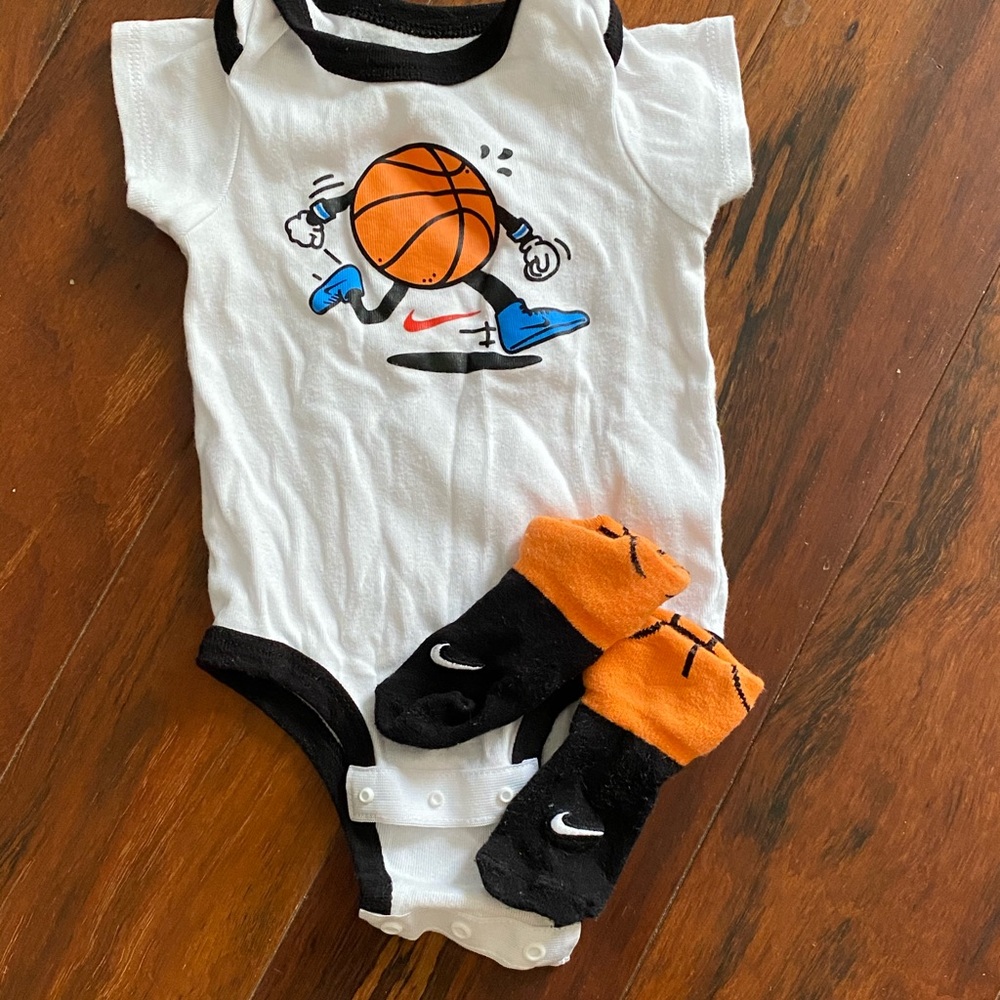 Baby boy Nike shirt and socks